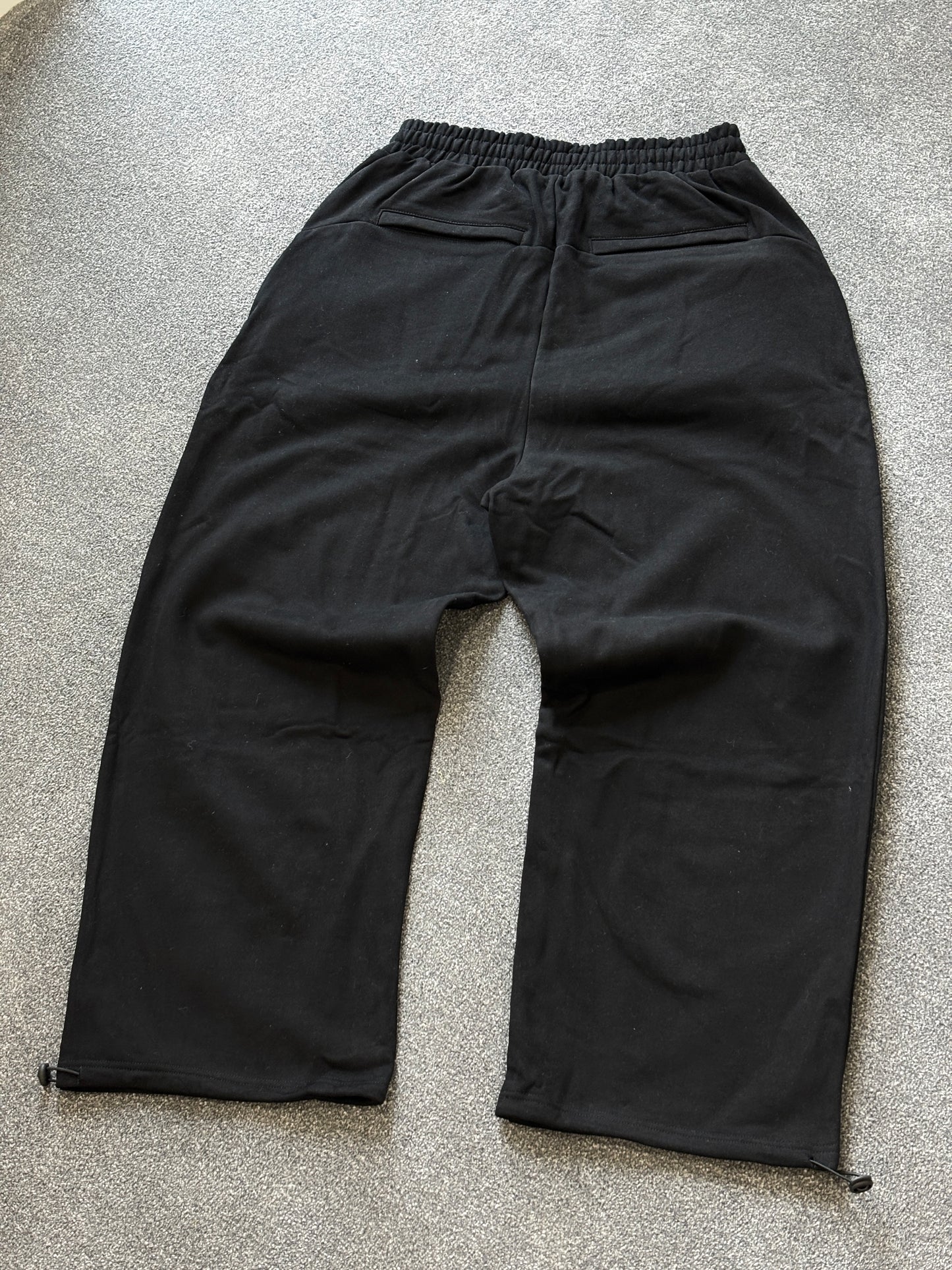LFR NOIR SWEATPANTS V2
